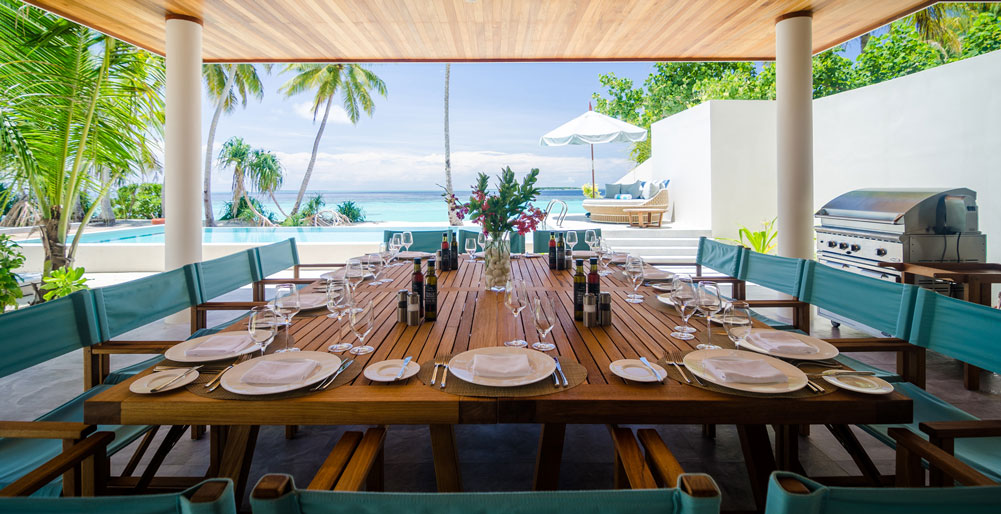 Amilla Beach Residences - The Great Beach Residence - Outdoor dining set-up
